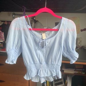 Light blue ruffled / synched top